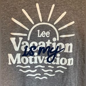 Lee short sleeve shirt vacation is my motivation Heather gray women’s size large